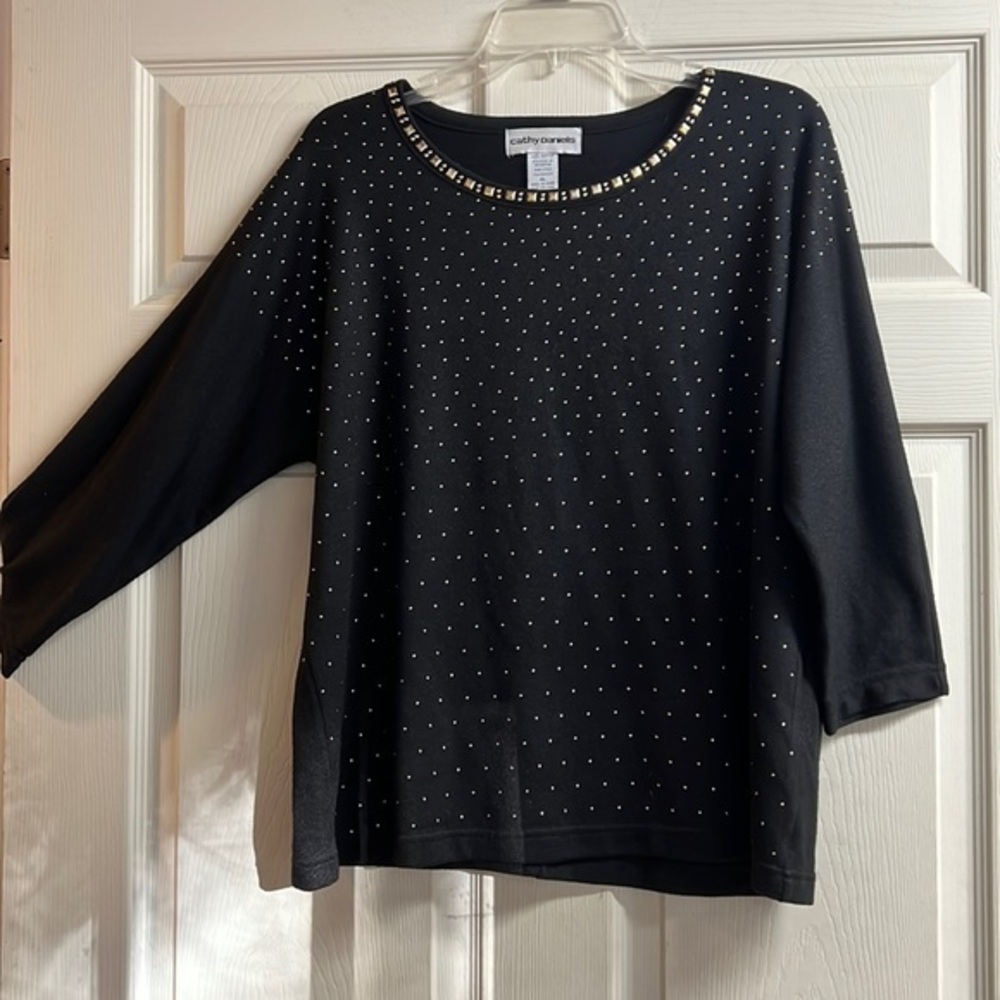 NWOT Cathy Daniels Decorative Long Sleeve Top